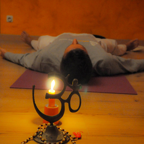 hatha-yoga-sonore-en-pleine-presence-2 Hatha yoga sonore en pleine présence